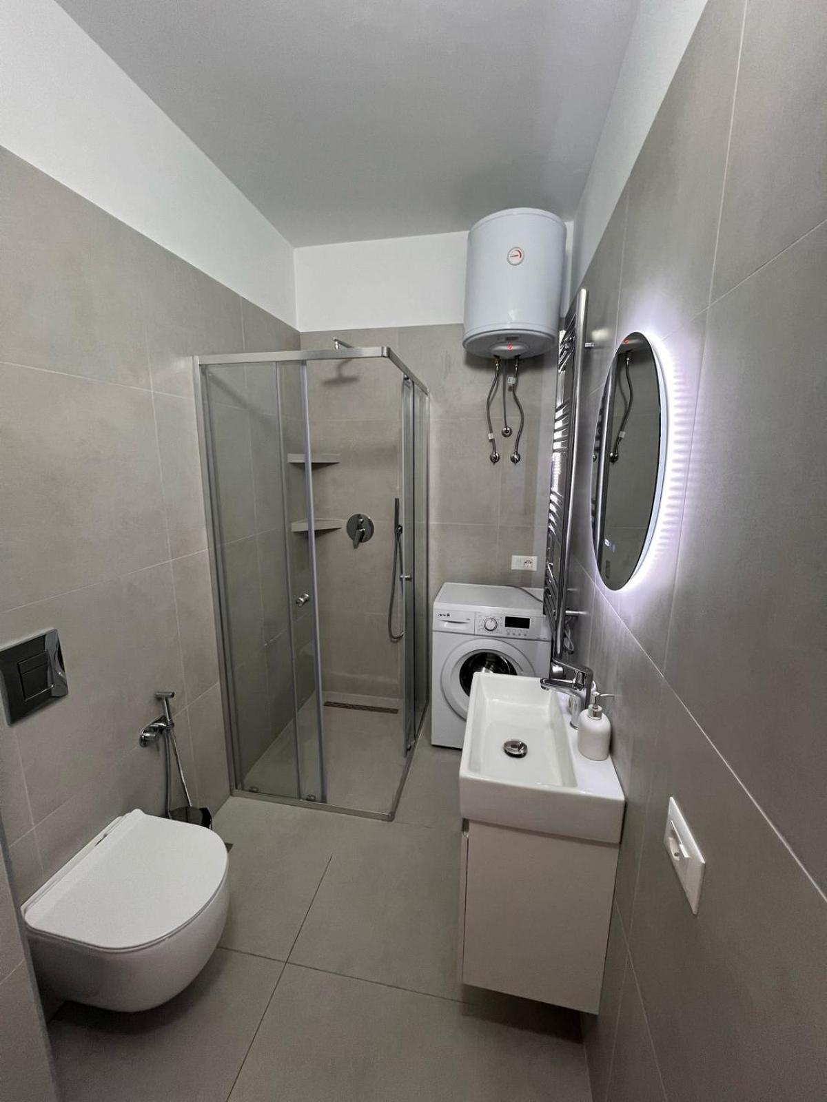 Snajder Apartment, 50m Beach, 2 Bedrooms, 2 Bathrooms, 1living Room, Self Check-in *